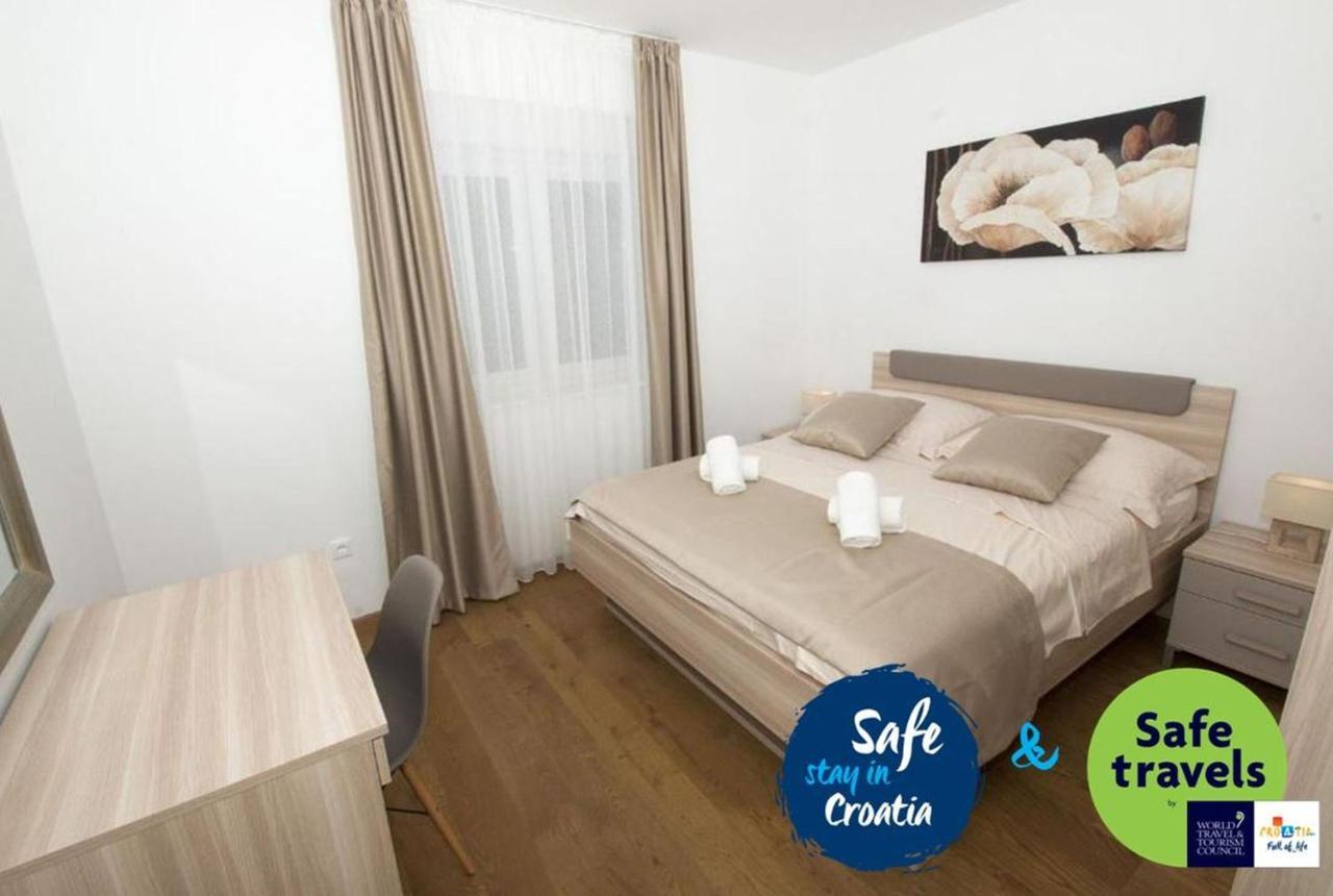 Lct Apartment Laura Omiš Exteriér fotografie