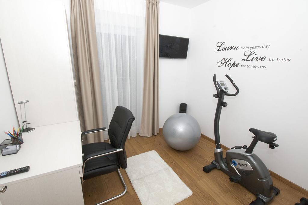 Lct Apartment Laura Omiš Exteriér fotografie