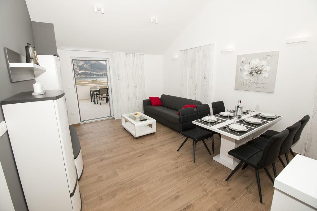 Lct Apartment Laura Omiš Exteriér fotografie