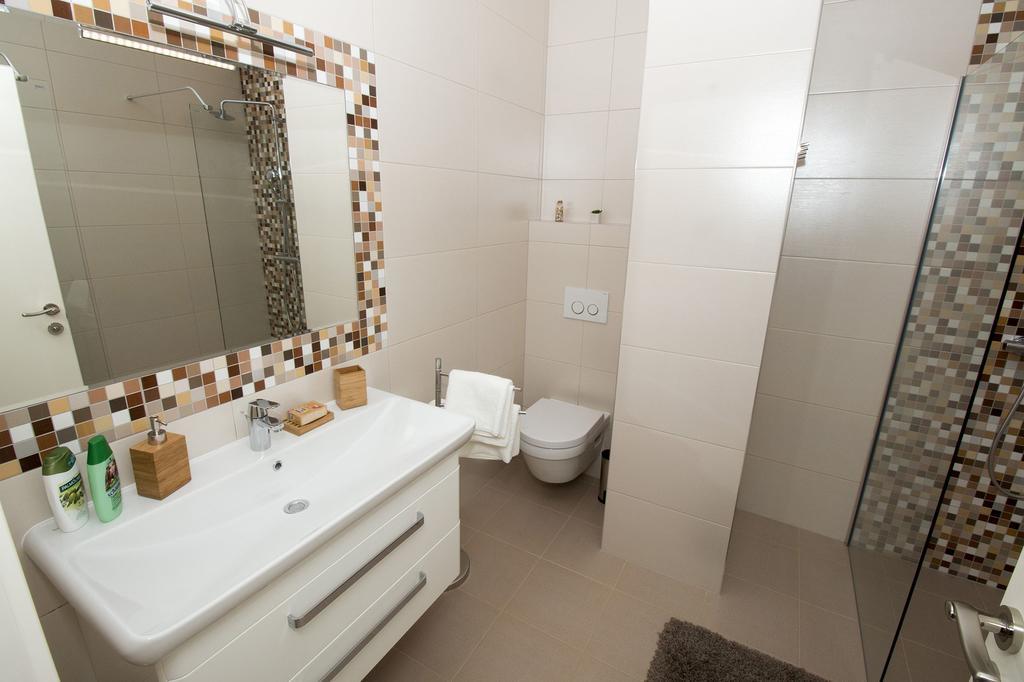 Lct Apartment Laura Omiš Exteriér fotografie