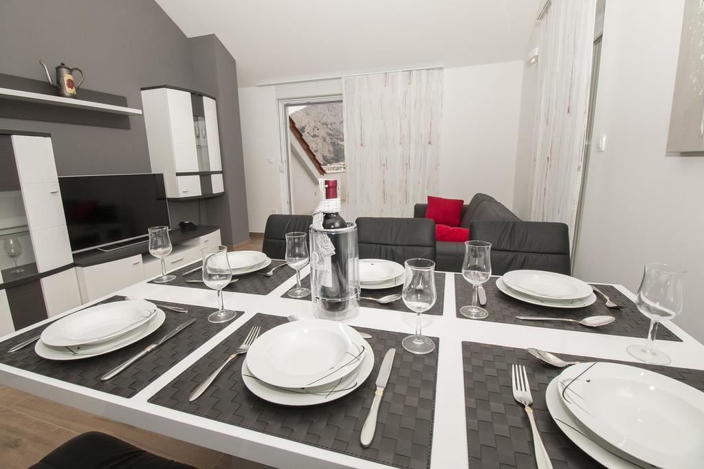 Lct Apartment Laura Omiš Exteriér fotografie
