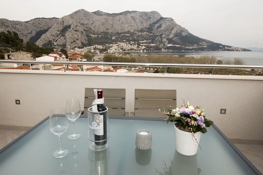 Lct Apartment Laura Omiš Exteriér fotografie